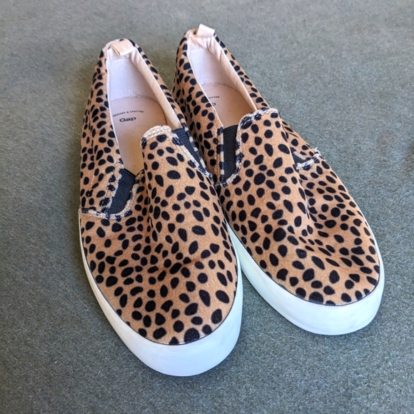 Gap Leopard Print Slip On Shoe size 7 - Picture 1 of 8